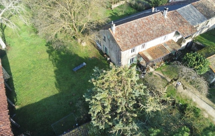 Maison VILLEFAGNAN (16240)  150 m2 170 200 € 