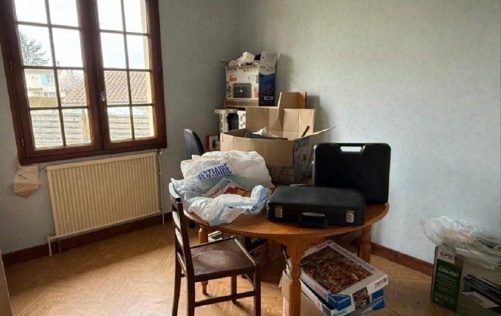 Maison RUFFEC (16700)  90 m2 117 200 € 