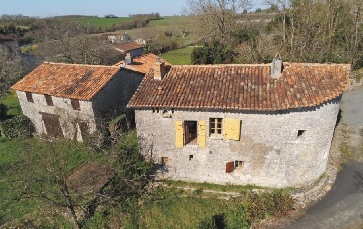 Maison / Villa AUNAC (16460) 146 m<sup>2</sup> 175 500 € 