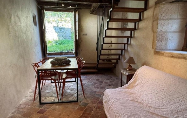 Maison AUNAC (16460)  146 m2 175 500 € 