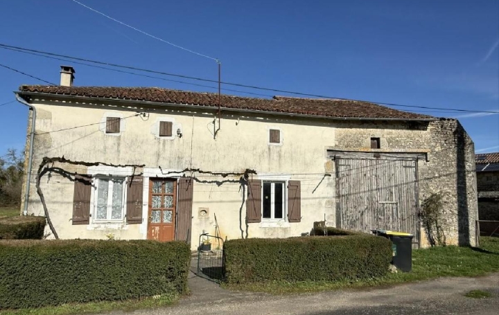Maison NANTEUIL-EN-VALLEE (16700)  62 m2 75 000 € 