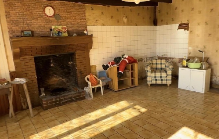 Maison NANTEUIL-EN-VALLEE (16700)  62 m2 75 000 € 