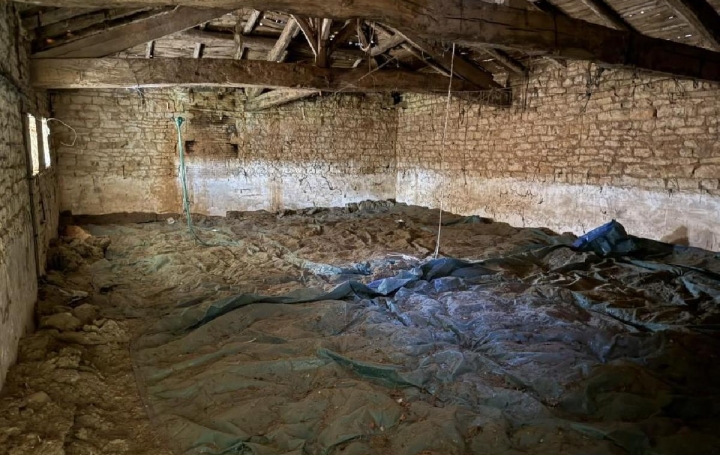 Maison NANTEUIL-EN-VALLEE (16700)  62 m2 75 000 € 