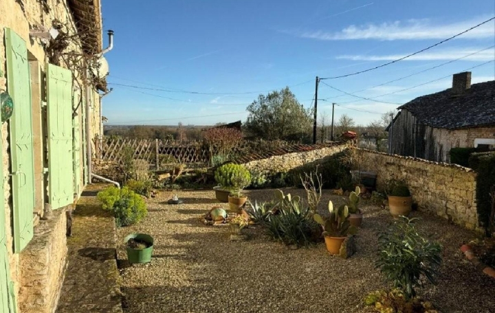 Maison SAUZE-VAUSSAIS (79190)  155 m2 145 160 € 