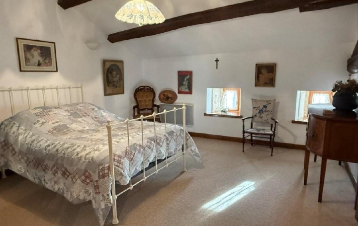 Maison SAUZE-VAUSSAIS (79190)  155 m2 145 160 € 