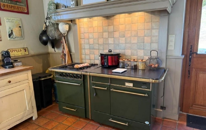 Maison NANTEUIL-EN-VALLEE (16700)  172 m2 315 785 € 