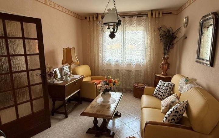 Maison RUFFEC (16700)  111 m2 148 925 € 