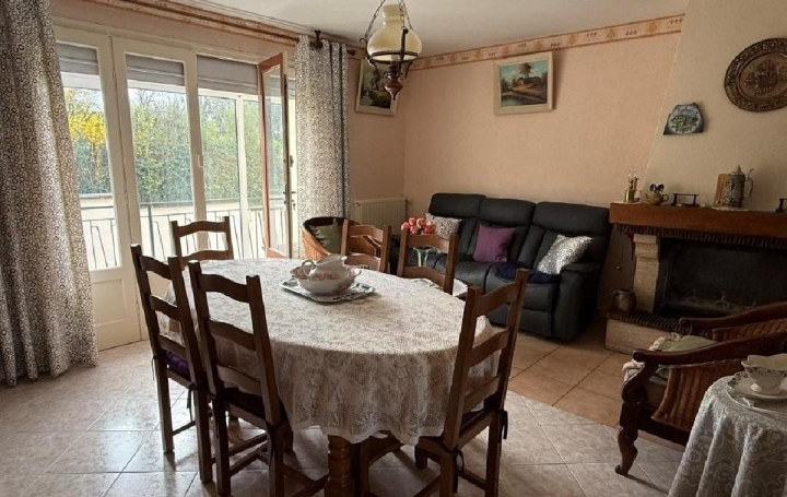 Maison RUFFEC (16700)  111 m2 148 925 € 