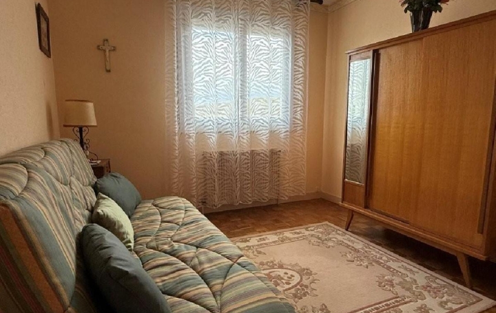 Maison RUFFEC (16700)  111 m2 148 925 € 