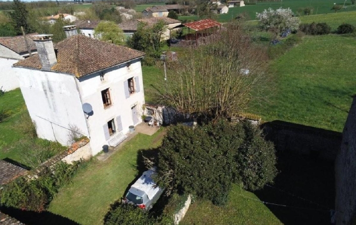 Maison VILLEFAGNAN (16240)  86 m2 91 395 € 