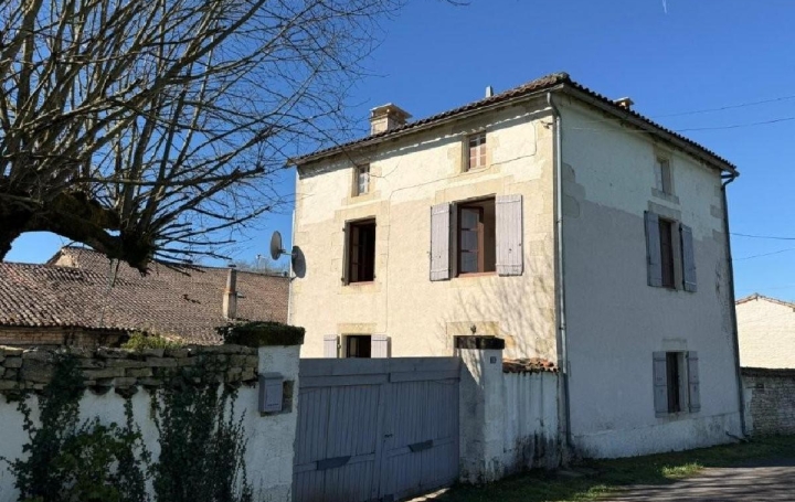 Maison VILLEFAGNAN (16240)  86 m2 91 395 € 