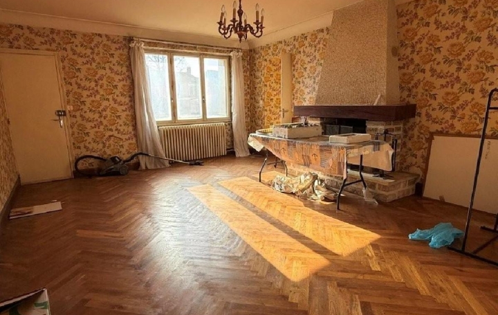 Maison VILLEFAGNAN (16240)  148 m2 91 395 € 