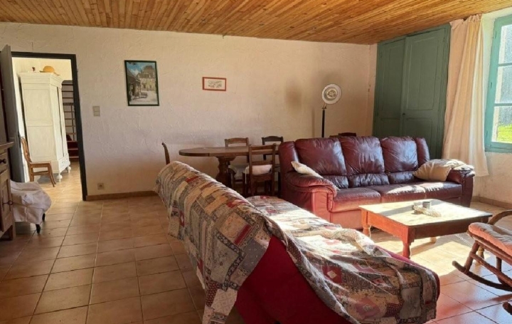 Maison CIVRAY (86400)  149 m2 123 650 € 