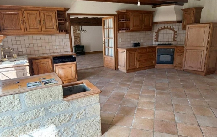 Maison VILLEFAGNAN (16240)  184 m2 202 120 € 