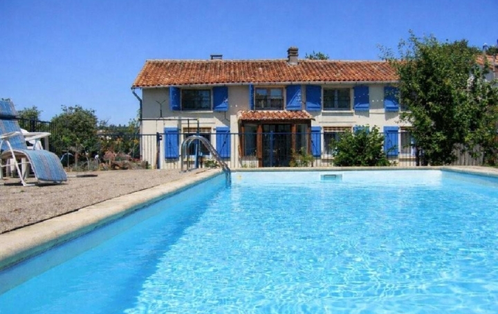 Maison / Villa NANTEUIL-EN-VALLEE (16700) 125 m<sup>2</sup> 170 200 € 
