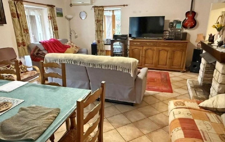 Maison NANTEUIL-EN-VALLEE (16700)  125 m2 170 200 € 