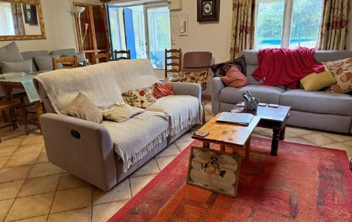 Maison NANTEUIL-EN-VALLEE (16700)  125 m2 170 200 € 