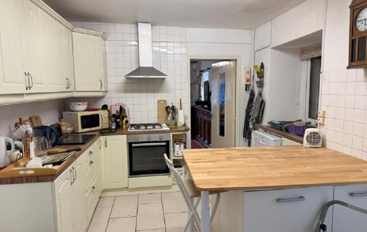 Maison NANTEUIL-EN-VALLEE (16700)  125 m2 170 200 € 