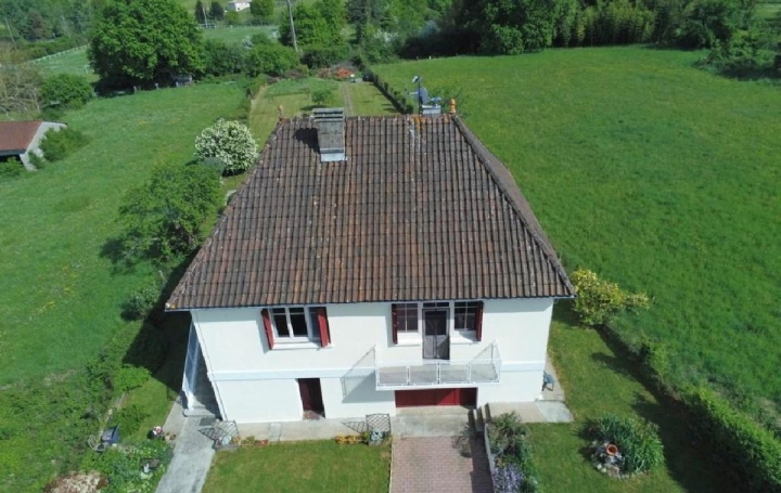 Maison CHAMPAGNE-MOUTON (16350)  77 m2 99 950 € 