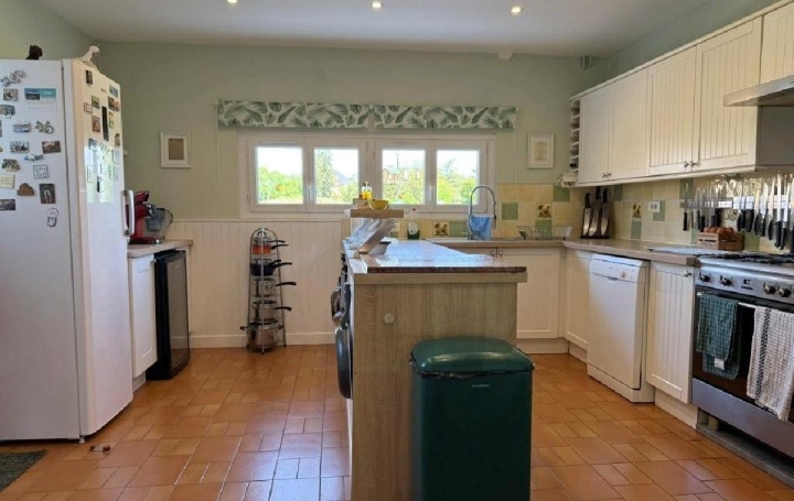 Maison SAUZE-VAUSSAIS (79190)  166 m2 223 400 € 