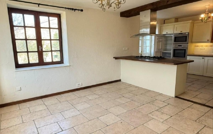 Maison CIVRAY (86400)  139 m2 129 000 € 