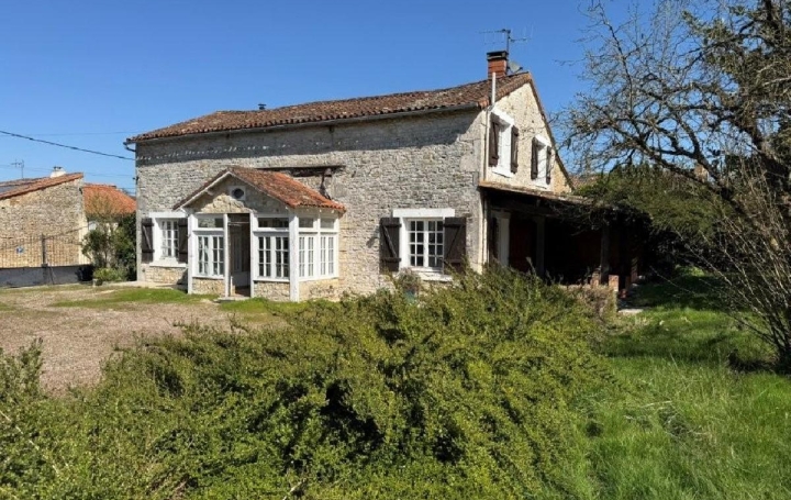 Maison CIVRAY (86400)  139 m2 129 000 € 