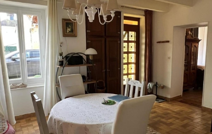 Maison VILLEFAGNAN (16240)  103 m2 99 950 € 