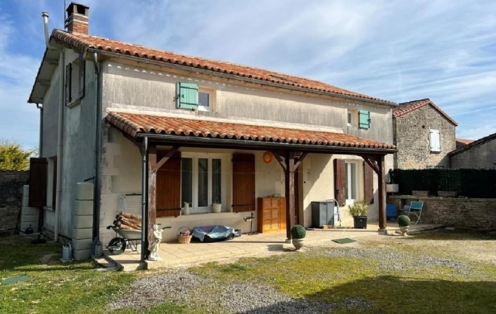 Maison VILLEFAGNAN (16240)  103 m2 99 950 € 