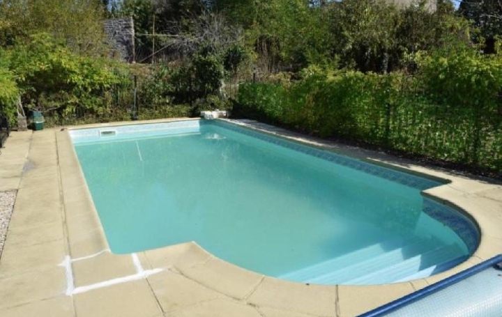 Maison MANSLE (16230)  178 m2 223 400 € 