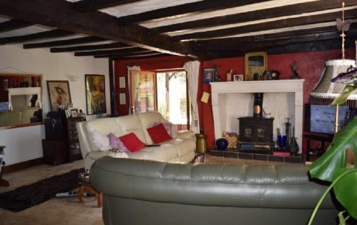 Maison MANSLE (16230)  178 m2 223 400 € 