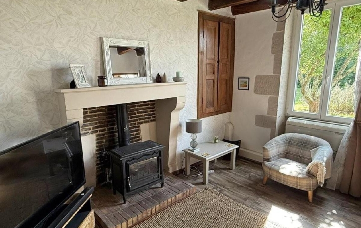 Maison NANTEUIL-EN-VALLEE (16700)  153 m2 220 000 € 