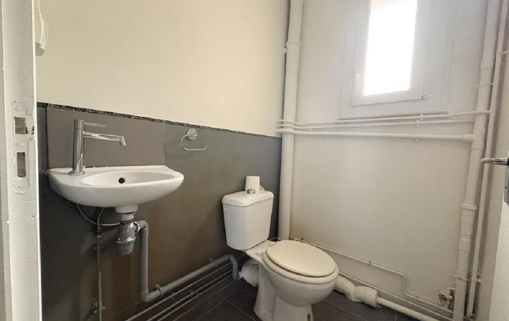 Maison AUNAC (16460)  146 m2 159 550 € 