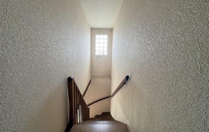 Maison AUNAC (16460)  146 m2 159 550 € 