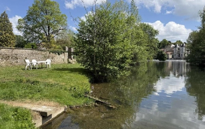 Maison CIVRAY (86400)  66 m2 129 000 € 