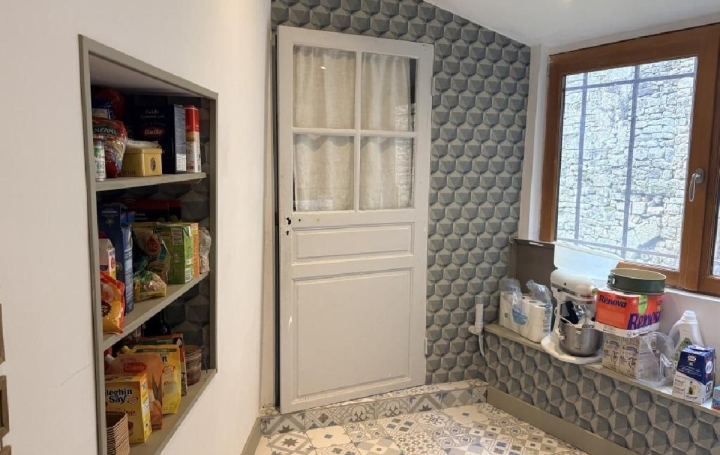 Maison NANTEUIL-EN-VALLEE (16700)  237 m2 297 850 € 