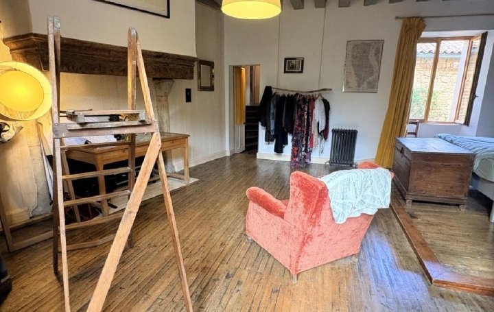 Maison NANTEUIL-EN-VALLEE (16700)  237 m2 297 850 € 