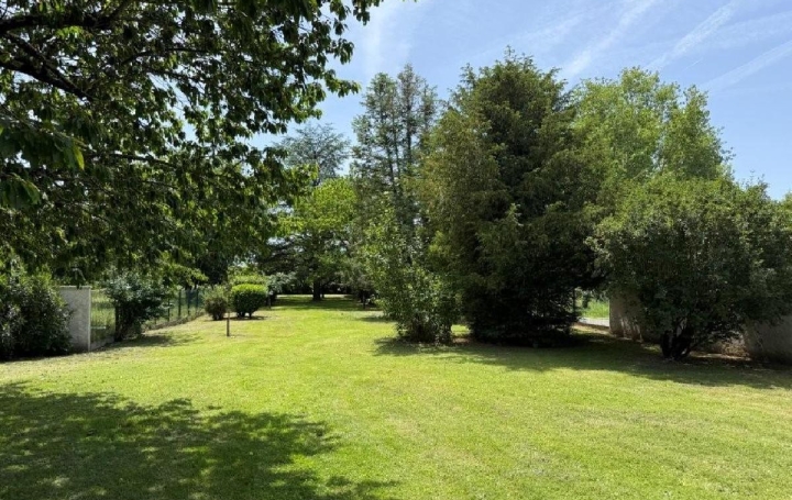 Maison AIGRE (16140)  214 m2 276 500 € 