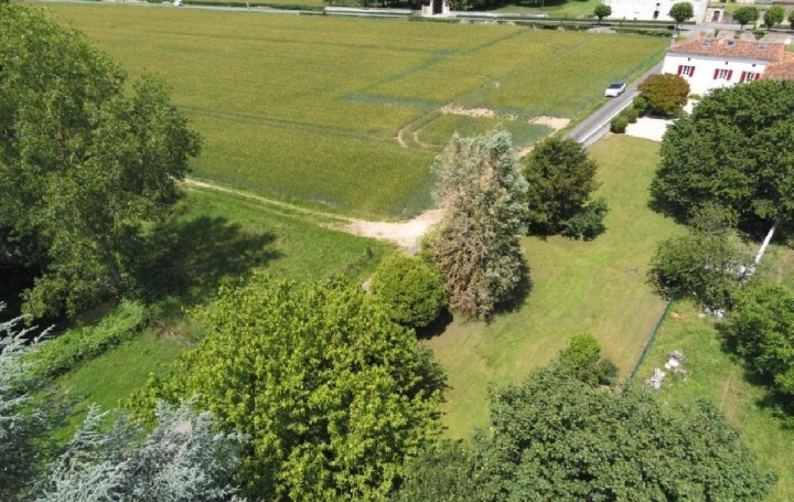 Maison AIGRE (16140)  214 m2 276 500 € 