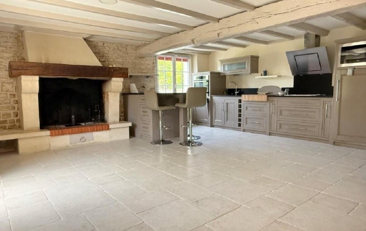 Maison AIGRE (16140)  214 m2 276 500 € 
