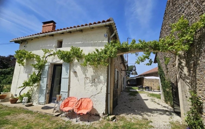 Maison SAINT-CLAUD (16450)  95 m2 186 170 € 
