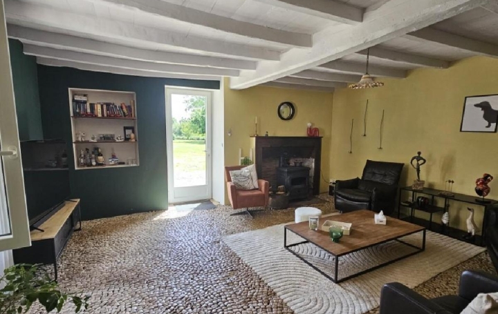 Maison SAINT-CLAUD (16450)  95 m2 186 170 € 