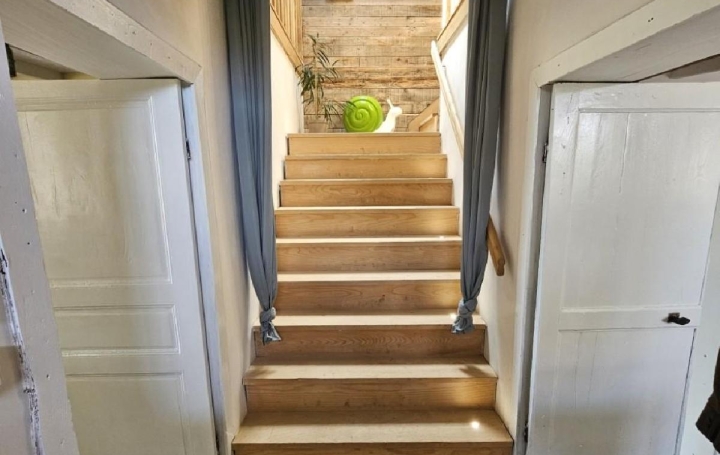 Maison SAINT-CLAUD (16450)  95 m2 186 170 € 