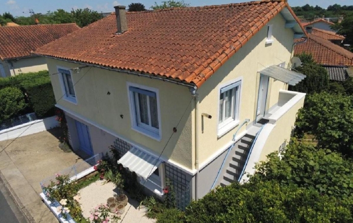 Maison CIVRAY (86400)  79 m2 105 375 € 