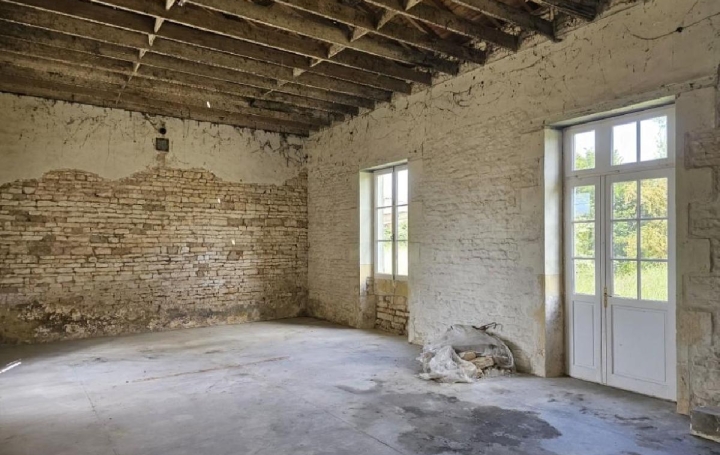 Maison CHAUNAY (86510)  132 m2 107 500 € 
