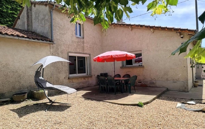 Maison NANTEUIL-EN-VALLEE (16700)  106 m2 134 400 € 