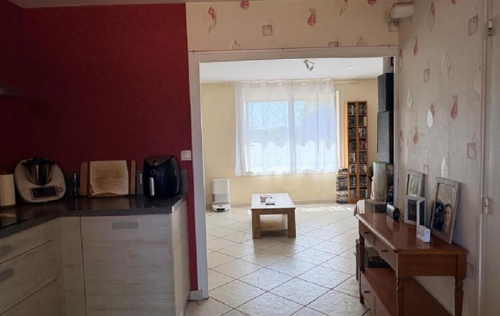 Maison NANTEUIL-EN-VALLEE (16700)  106 m2 134 400 € 