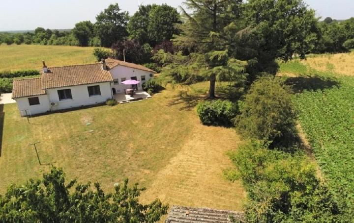 Maison CHARROUX (86250)  80 m2 123 650 € 