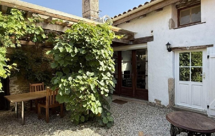 Maison NANTEUIL-EN-VALLEE (16700)  100 m2 145 000 € 