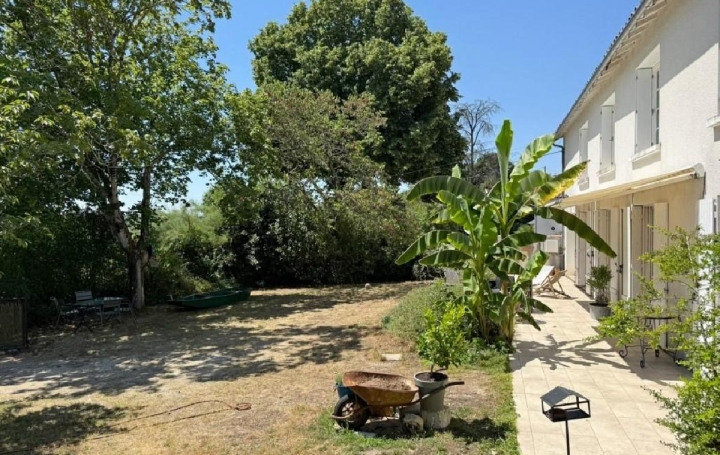 Maison NANTEUIL-EN-VALLEE (16700)  216 m2 170 200 € 