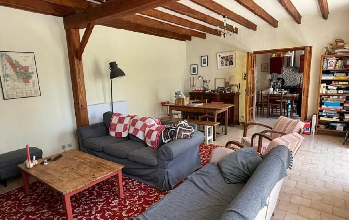 Maison NANTEUIL-EN-VALLEE (16700)  216 m2 170 200 € 